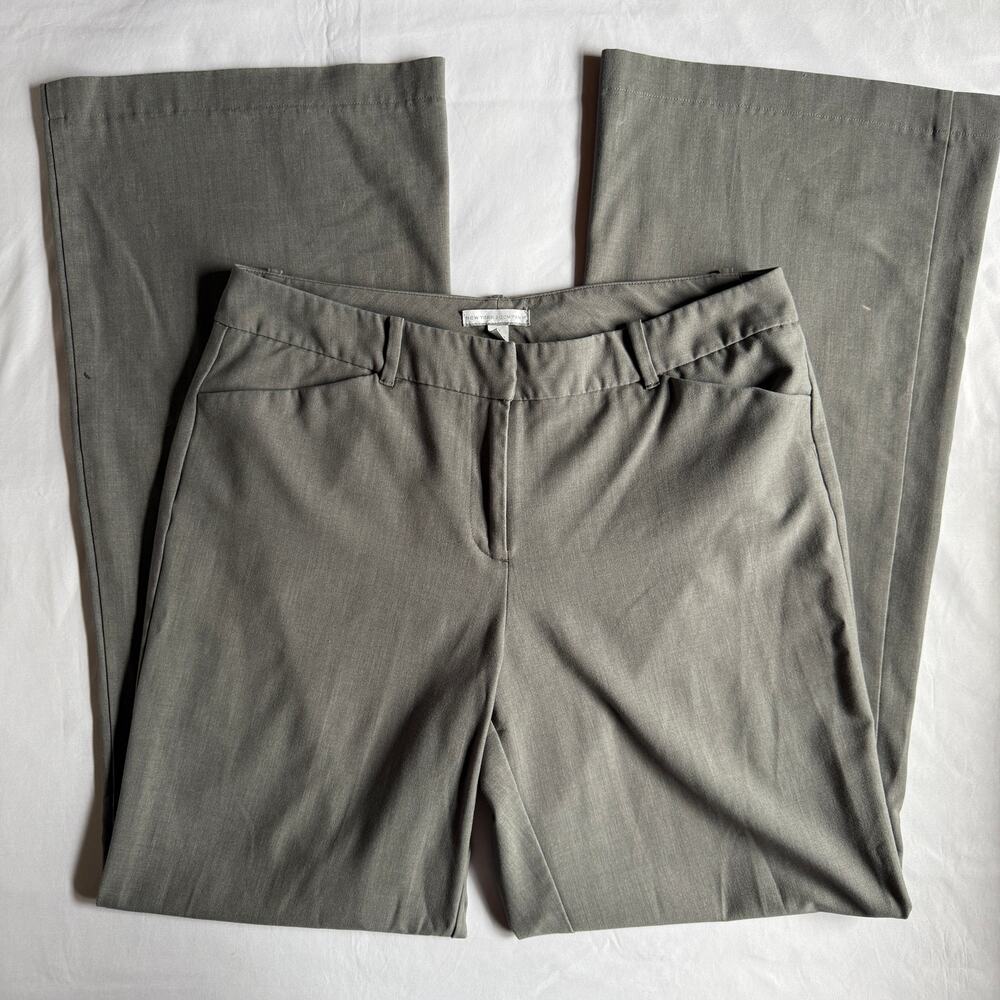 New York & Company Grey Flare Trousers Sz 10 TALL Dress Pant Preppy Office Siren